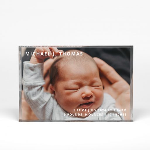 A front side view of a landscape layout Acrylic Glass Photo Block with space for 1 photo. Thiis design is named "Child's Portrait". 