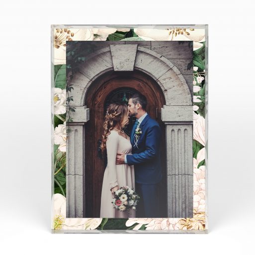 A front side view of a portrait layout Perspex Photo Blocks with space for 1 photo. Thiis design is named "Everlasting Vow". 