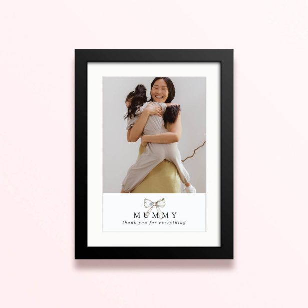 Framed and mounted photo print with a single photo and a “thank you” message for mummy.