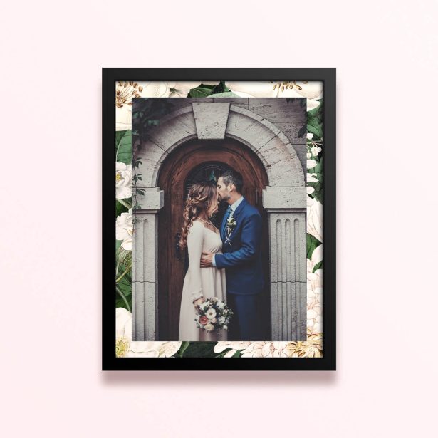 Simple framed prints designs with one photo on a floral-themed background