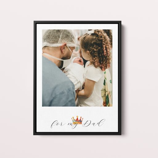  Personalized King of the Dads Framed Photo Canvas - Cherish memories with a portrait-oriented canvas capturing joyful moments in high resolution. The perfect thoughtful gift for fathers, creating lasting memories of love and significance.
