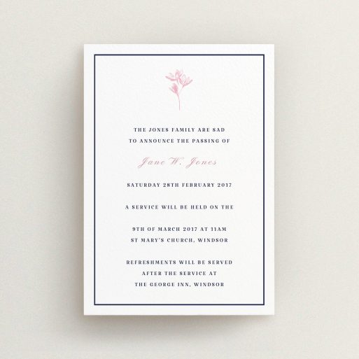 A funeral invite design named "Simplistic daisy". It is an A6 invite in a portrait orientation. "Simplistic daisy" is available as a flat invite, with tones of white and pink.
