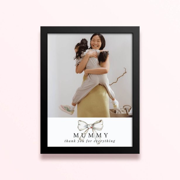 Simple framed print designs with one photo for personalised gifts.