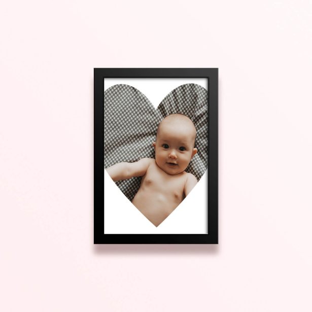 Simple framed prints designs with one photo in heart shape