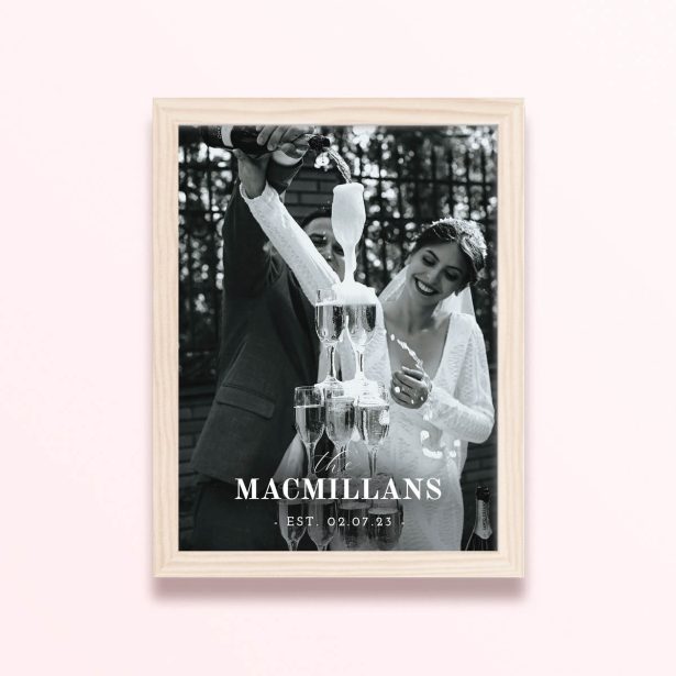 Simple framed prints designs: wedding couple pouring champagne into glasses, 1 photo