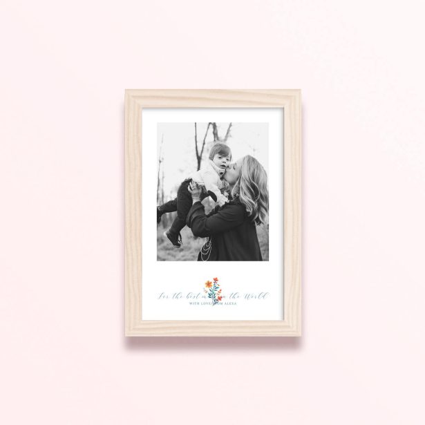 Simple framed prints designs featuring one photo for personalised gifts.