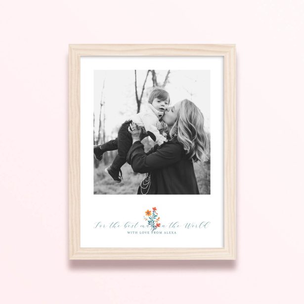 Simple framed prints designs featuring one photo for personalised gifts.