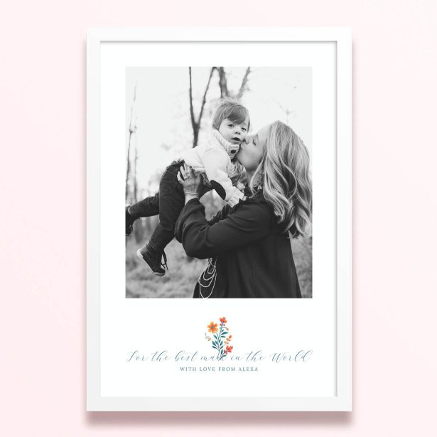 Simple framed prints designs featuring one photo for personalised gifts.