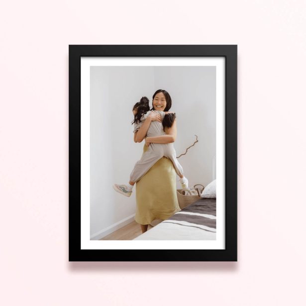 Simple framed prints designs with one photo for personalised gifts