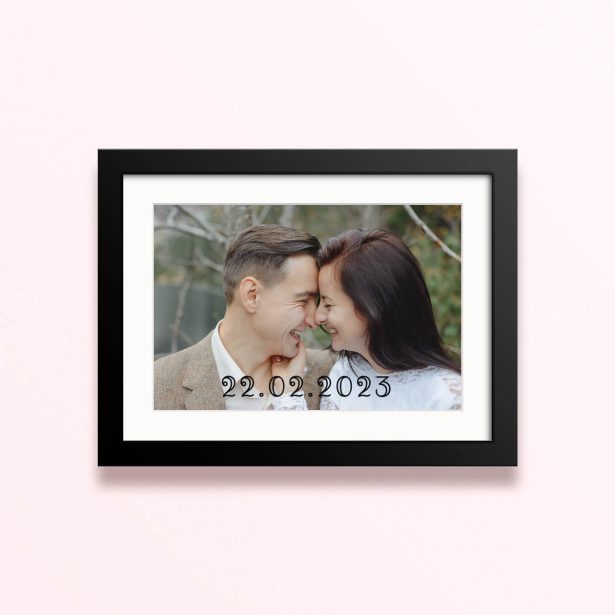 Framed and mounted photo print with one photo of a couple showing date 22.02.2023.